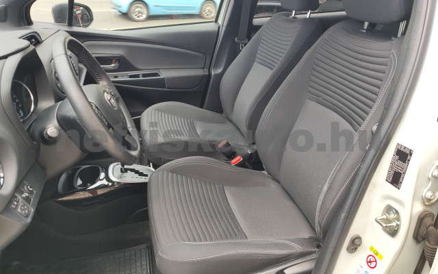 TOYOTA Yaris 1.5 VVT-i Hybrid Sel. W. e-CVT személygépkocsi - 1497cm3 Hybrid 121528 5/12