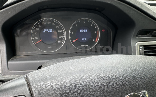 VOLVO V70/XC70 2.0 D Momentum személygépkocsi - 1997cm3 Diesel 120216 5/5