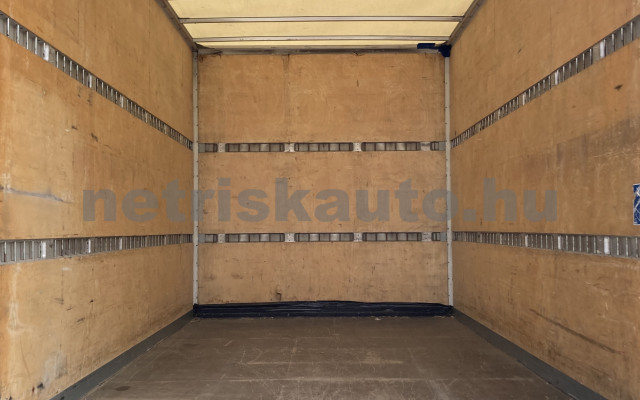 IVECO 35 35 S 18 3750 Aut. tehergépkocsi 3,5t össztömegig - 2998cm3 Diesel 121272 5/8