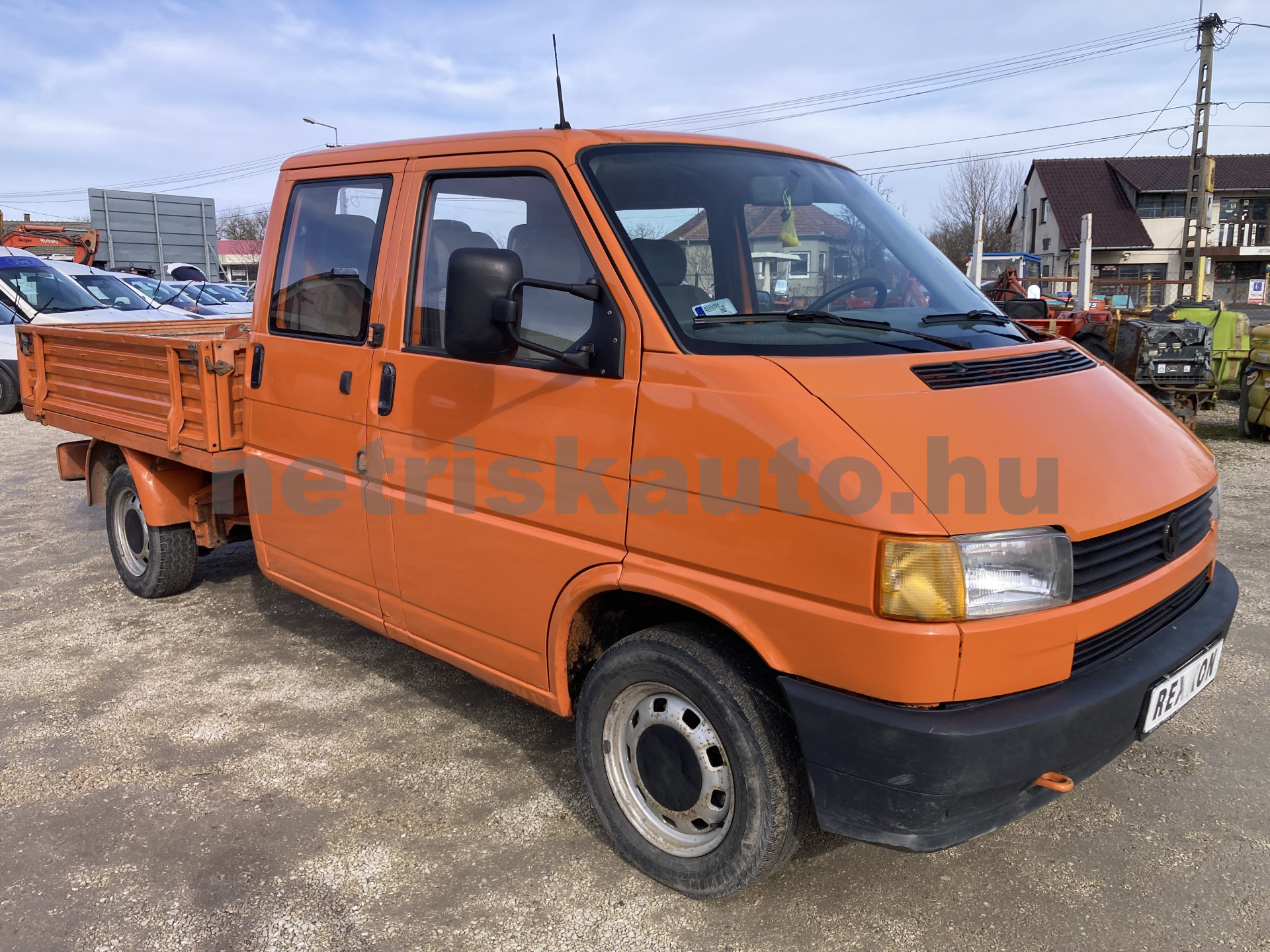 VW Transporter 2.4 70M 1F2 F tehergépkocsi 3,5t össztömegig - 2370cm3 Diesel 121389 1/9