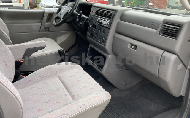 VW Transporter 2.5 Trans Van tehergépkocsi 3,5t össztömegig - 2461cm3 Diesel 121337 7/9