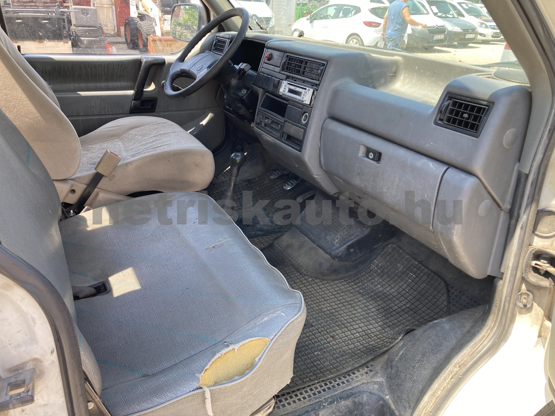 VW Transporter 2.4 70E 1F5 F tehergépkocsi 3,5t össztömegig - 2370cm3 Diesel 121511 8/8