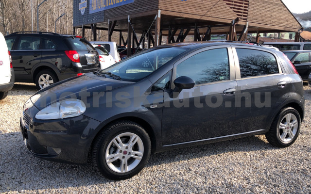 FIAT Punto 1.2 8V Actual személygépkocsi - 1242cm3 Benzin 120028 2/12