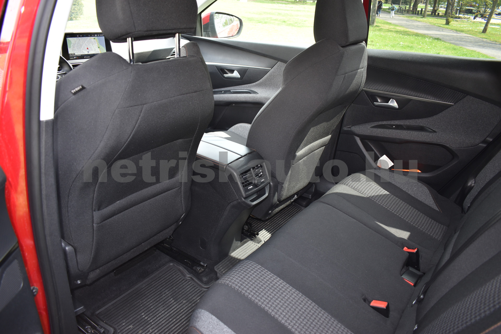 PEUGEOT 3008 1.5 BlueHDi Active EURO6.2 személygépkocsi - 1499cm3 Diesel 121503 8/11