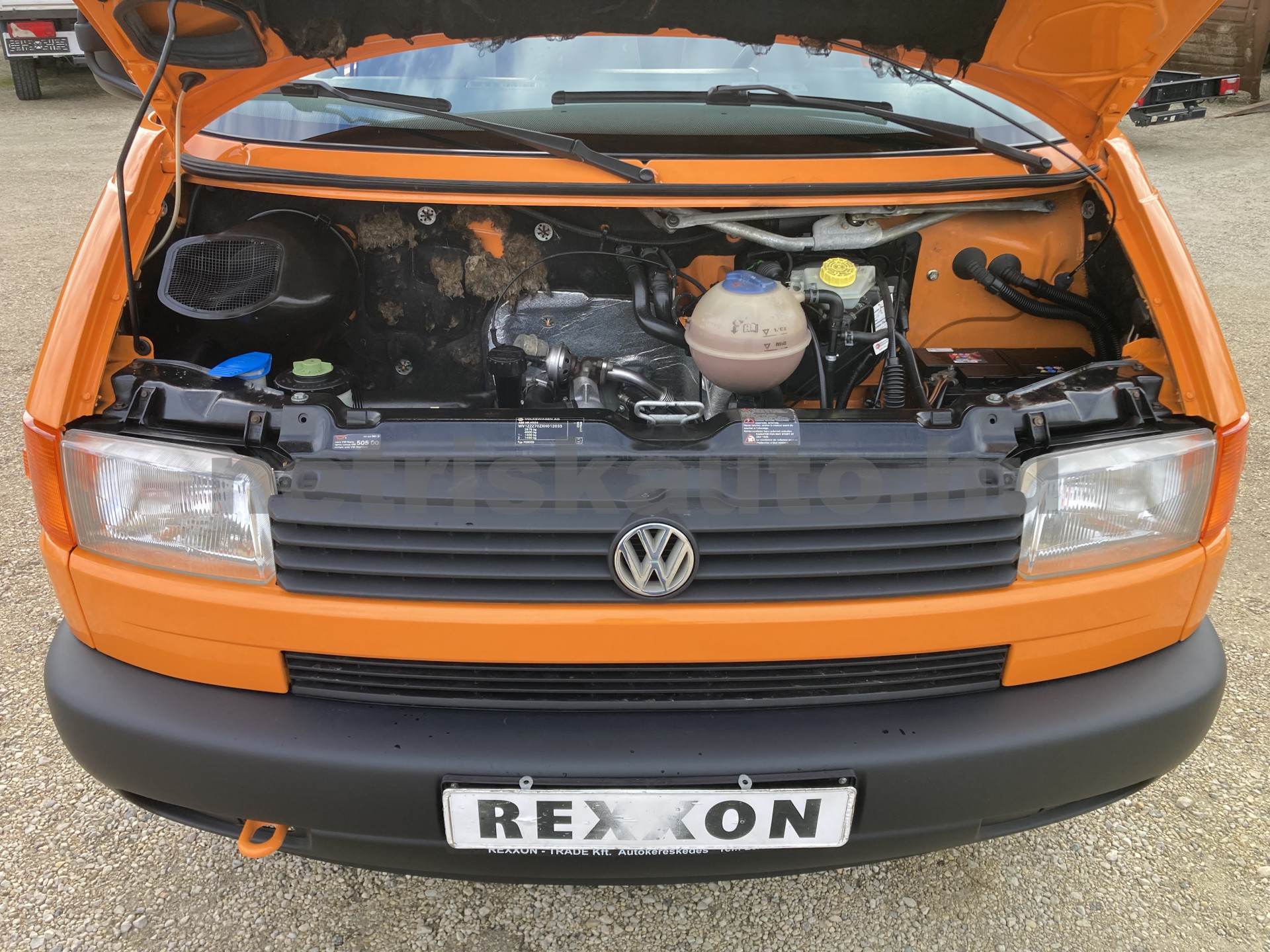 VW Transporter 1.9 7DM 1H2 F tehergépkocsi 3,5t össztömegig - 1896cm3 Diesel 121362 5/9