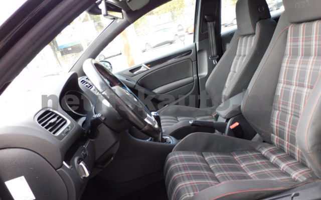 VW Golf 2.0 TSI GTI személygépkocsi - 1984cm3 Benzin 120472 5/12